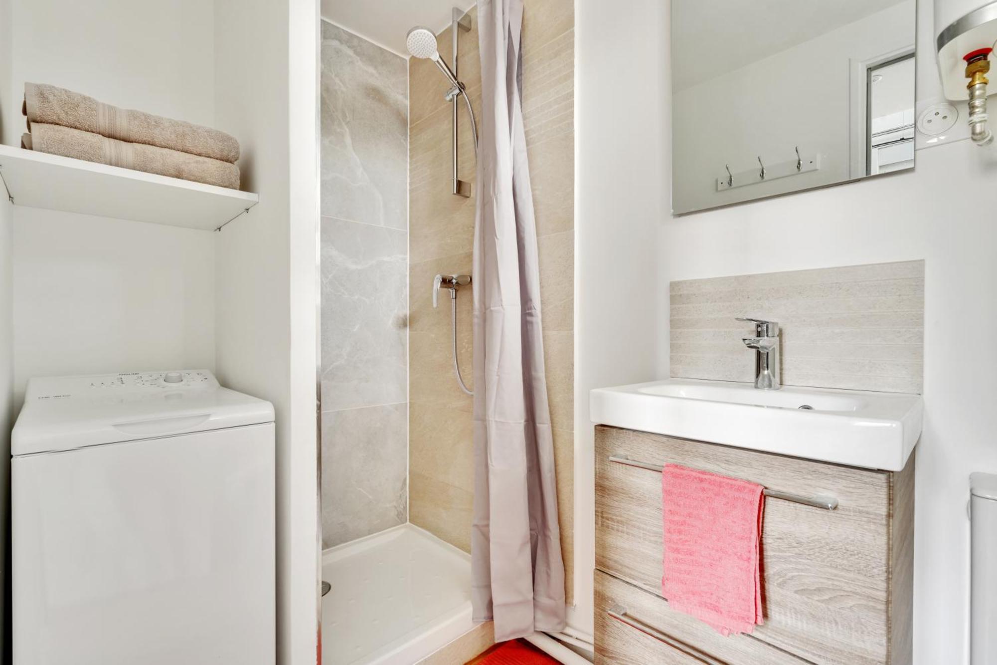 Avec Mezzanine - Wifi - Proche Paris * Montreuil (Seine-Saint-Denis)